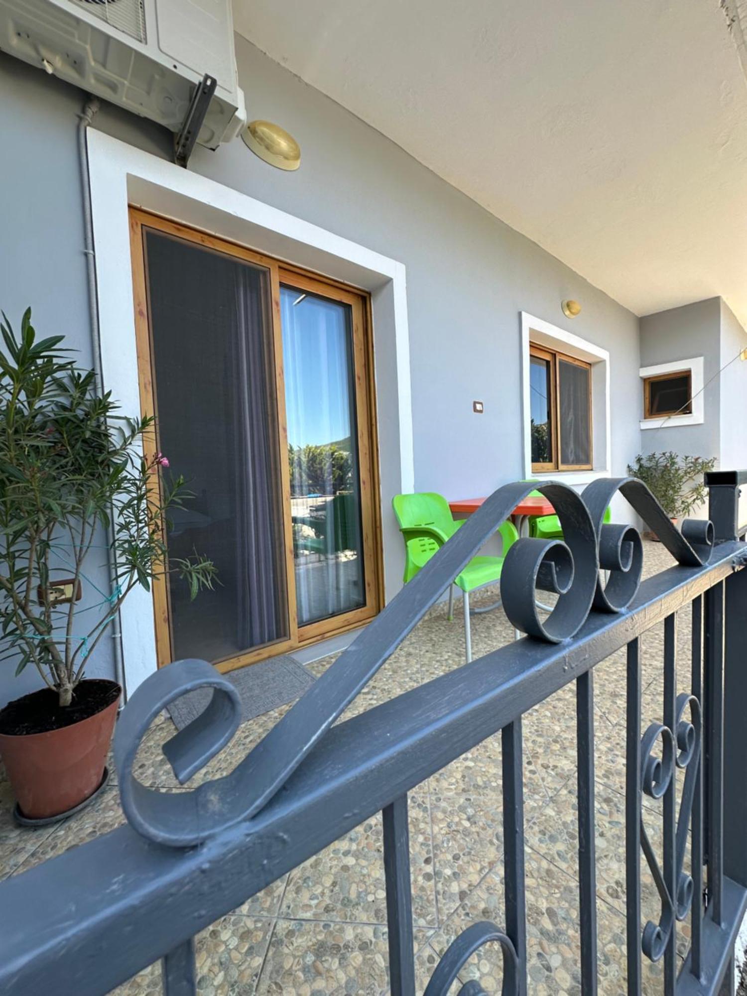 Albi'S Guesthouse Ksamil Zewnętrze zdjęcie